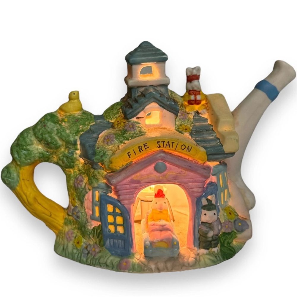 Rabbit Firefighter Lamp Town Bunny Teapot Corded Electric Easter Fire Dept VTG